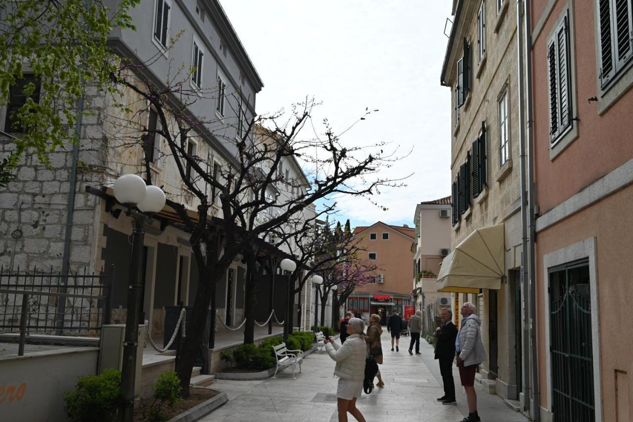 Old Town Apartment Omiš Eksteriør bilde