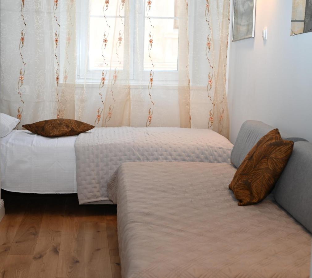Old Town Apartment Omiš Eksteriør bilde