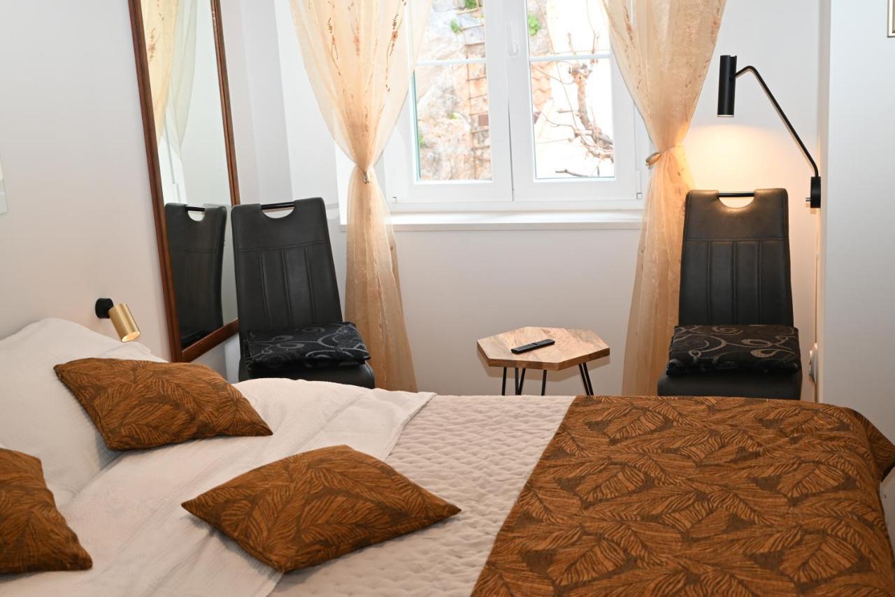 Old Town Apartment Omiš Eksteriør bilde
