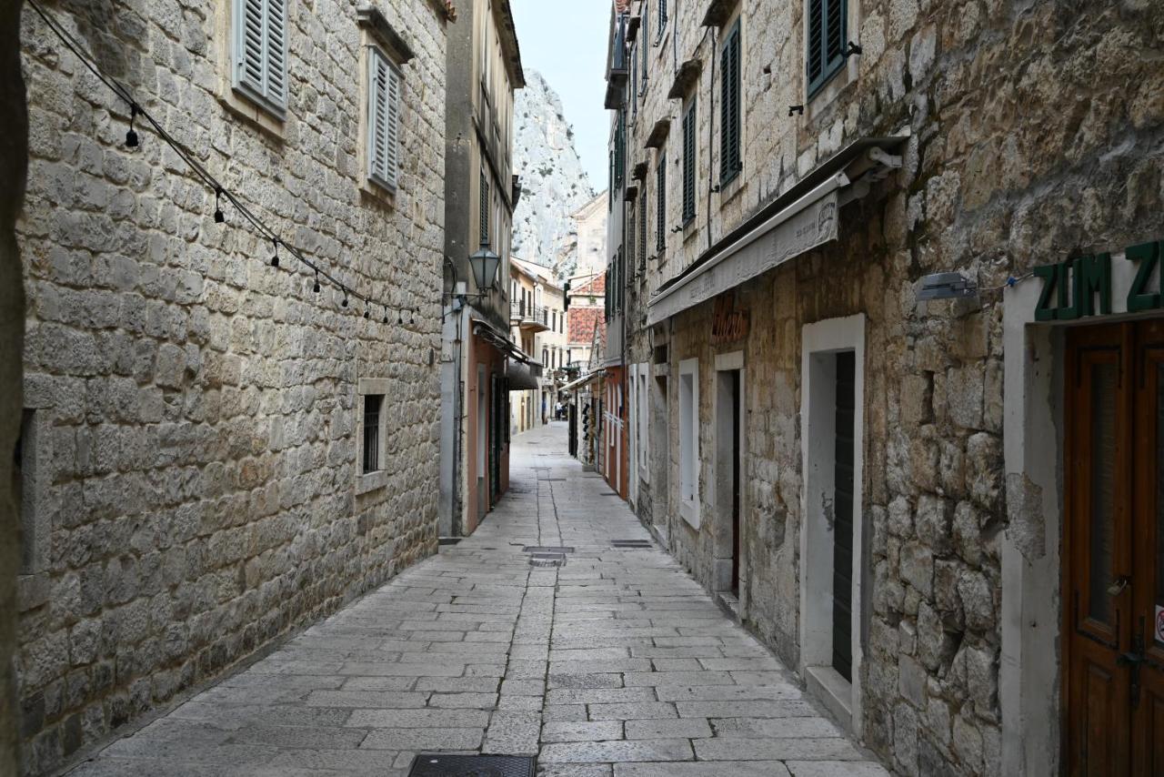 Old Town Apartment Omiš Eksteriør bilde