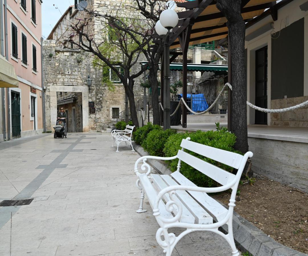 Old Town Apartment Omiš Eksteriør bilde