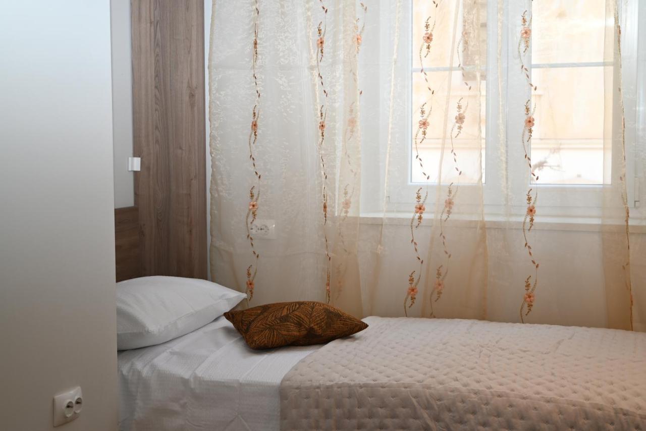 Old Town Apartment Omiš Eksteriør bilde