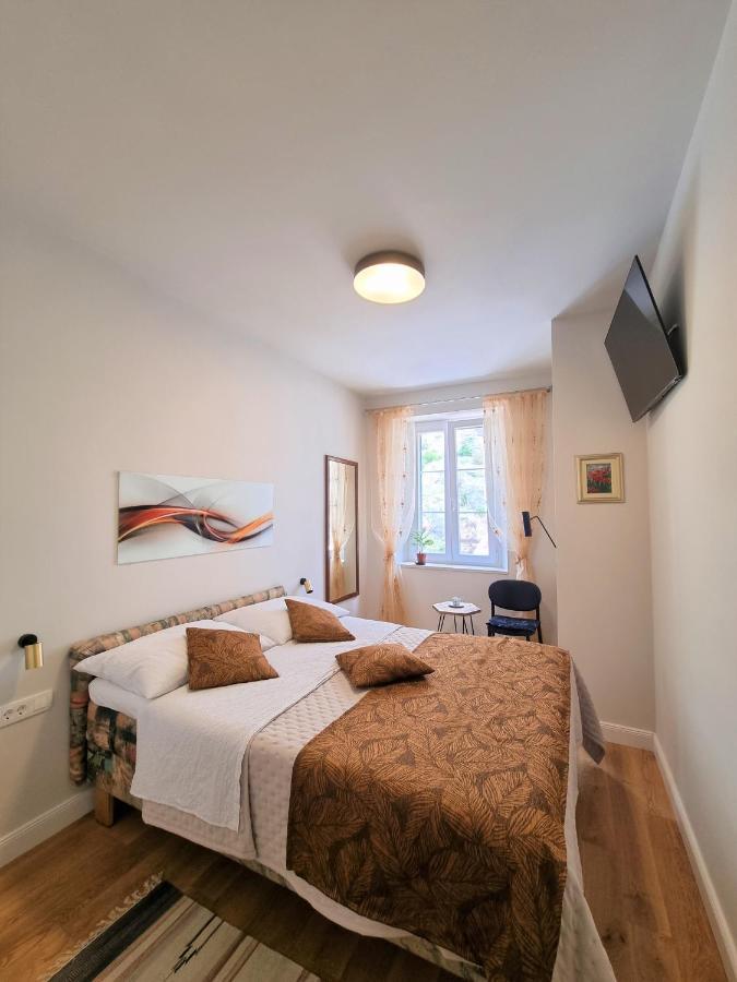 Old Town Apartment Omiš Eksteriør bilde