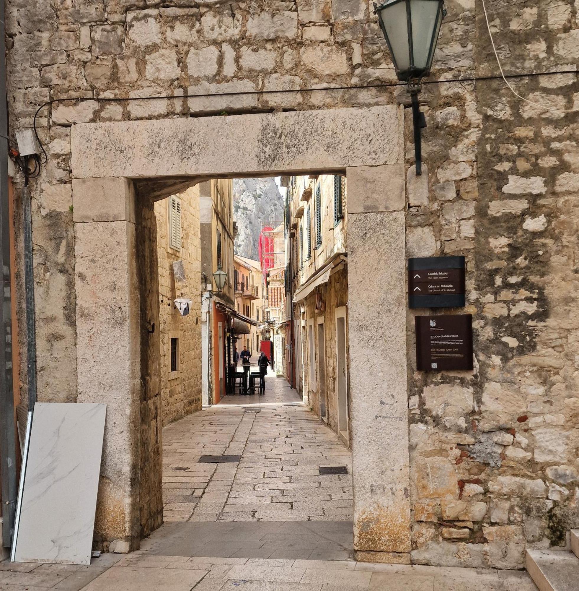 Old Town Apartment Omiš Eksteriør bilde
